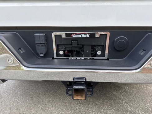 Used 2022 Chevrolet Silverado 1500 LTZ w/ LTZ Premium Package image 14