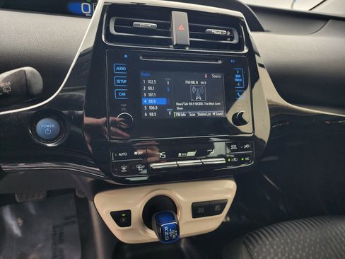 Used 2016 Toyota Prius Two image 18