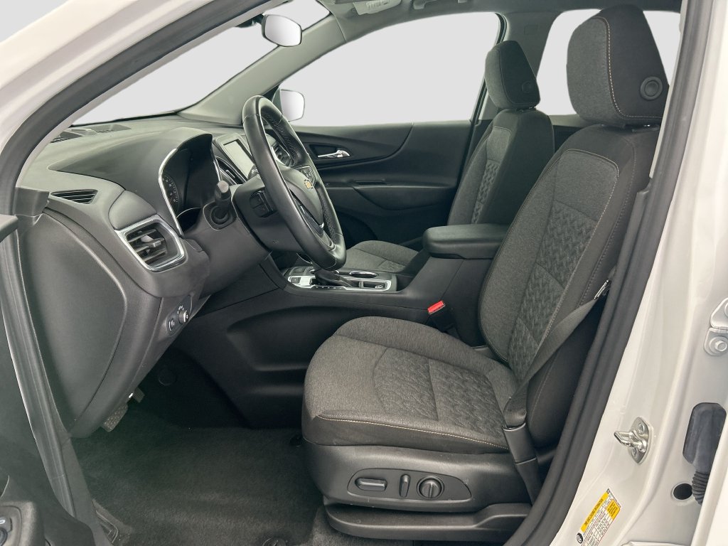 Used 2024 Chevrolet Equinox LT AWD/4WD image 17