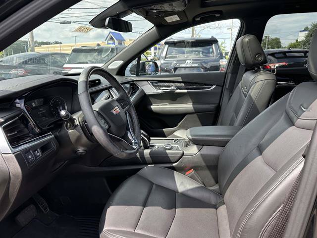 Used 2024 Cadillac XT6 Premium Luxury AWD/4WD image 14
