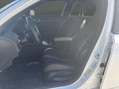 Used 2025 Honda Civic Sport image 4