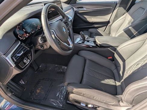 Certified 2023 BMW 530i w/ Convenience Package image 17