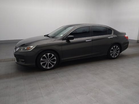Used 2015 Honda Accord Sport image 2