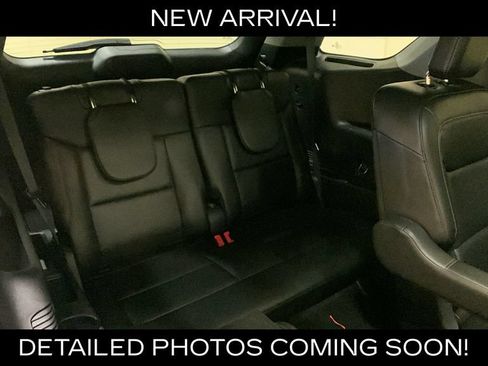 Used 2022 Ford Explorer XLT w/ Equipment Group 202A AWD/4WD image 15