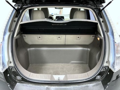Used 2012 Nissan Leaf SL image 9