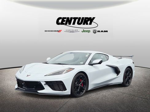 Used 2022 Chevrolet Corvette Stingray Preferred Cpe w/ Engine Appearance Package RWD image 8