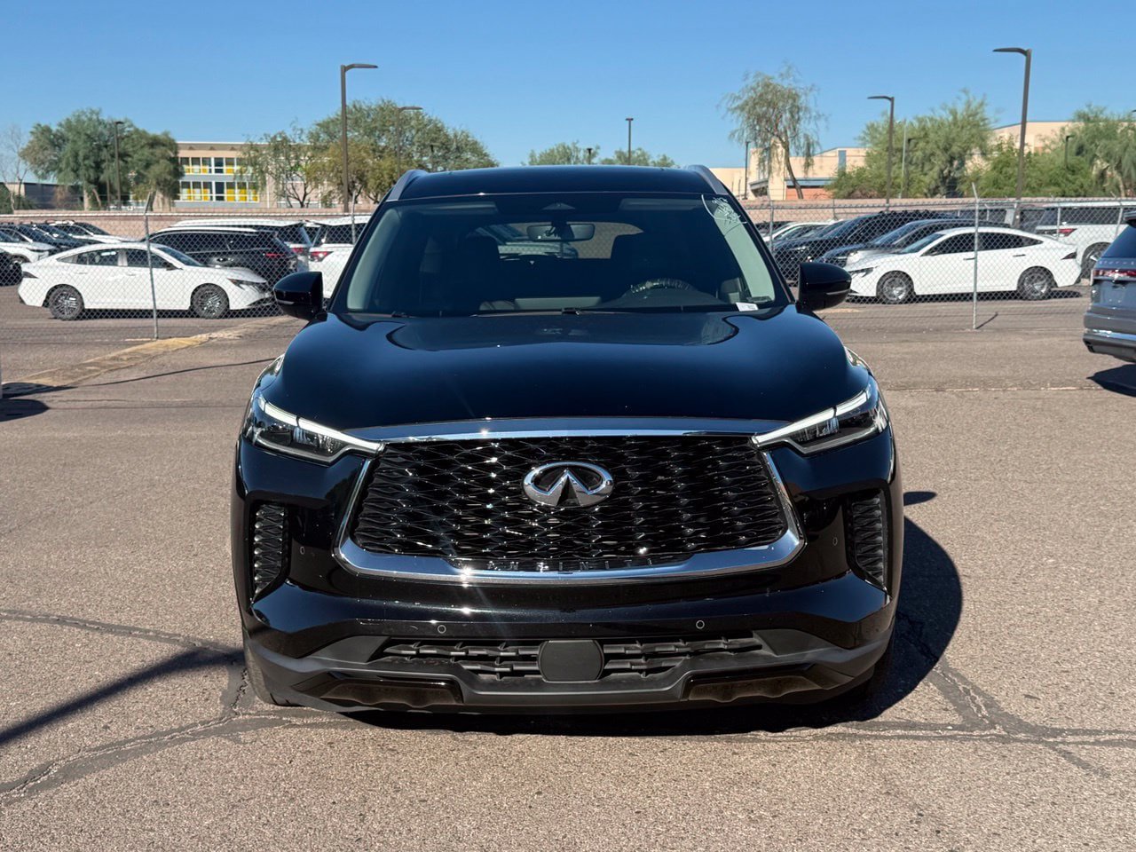 Certified 2023 INFINITI QX60 Luxe FWD image 2