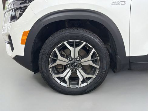 Used 2021 Kia Seltos EX AWD/4WD image 33