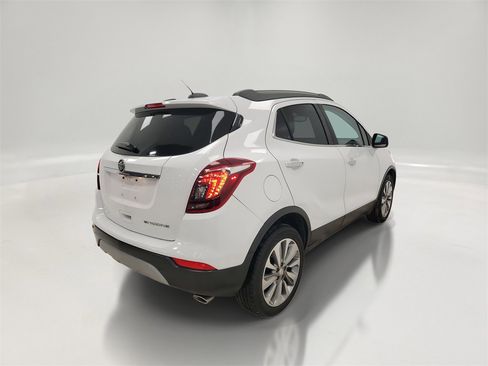 Used 2019 Buick Encore Preferred image 4