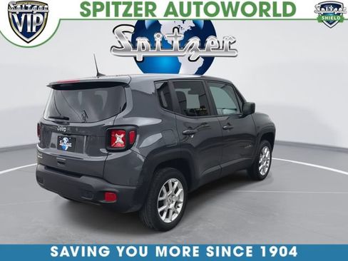 Used 2023 Jeep Renegade Latitude AWD/4WD image 9