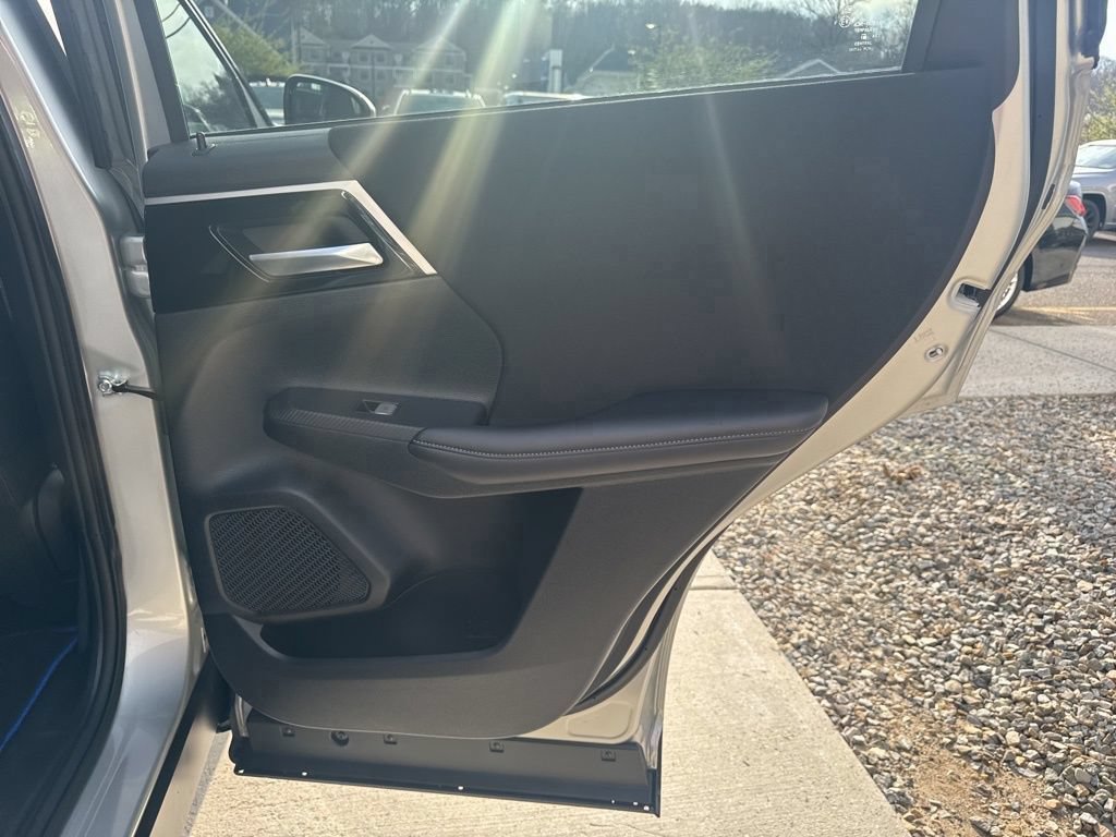 Used 2025 Mitsubishi Outlander ES AWD/4WD image 45