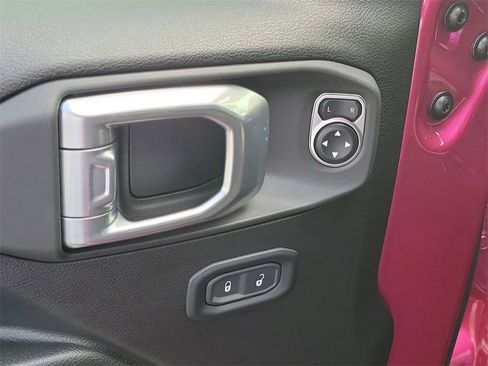 Used 2024 Jeep Wrangler Sport S image 11