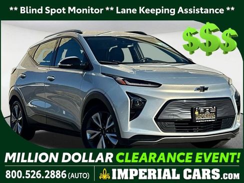 Used 2022 Chevrolet Bolt EUV LT w/ Convenience Package image 1