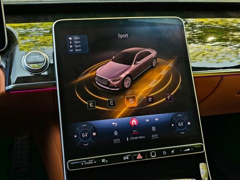 Used 2023 Mercedes-Benz S 500 4MATIC w/ AMG Line image 66