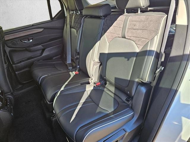 New 2026 Honda Pilot Elite image 13