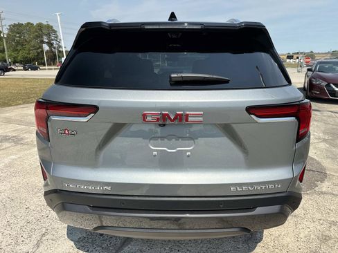 New 2026 GMC Terrain Elevation w/ Elevation Premium Package FWD image 4