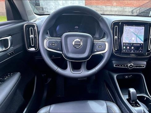 New 2026 Volvo XC40 B5 Core AWD/4WD image 11
