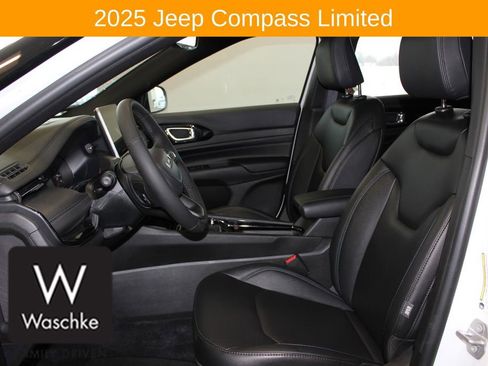 Used 2025 Jeep Compass Limited w/ Sun & Sound Group AWD/4WD image 16