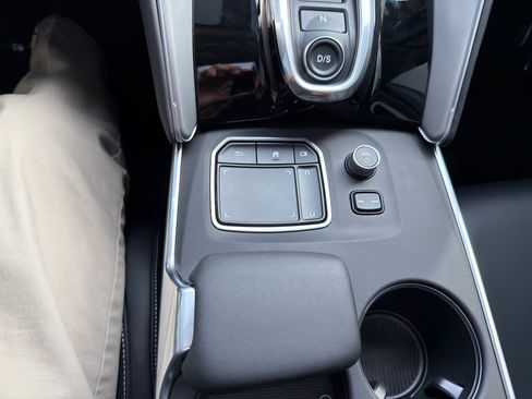 Used 2025 Acura TLX w/ Technology Package image 37