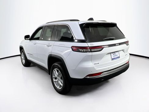 Used 2023 Jeep Grand Cherokee Laredo w/ Luxury Tech Group I image 7