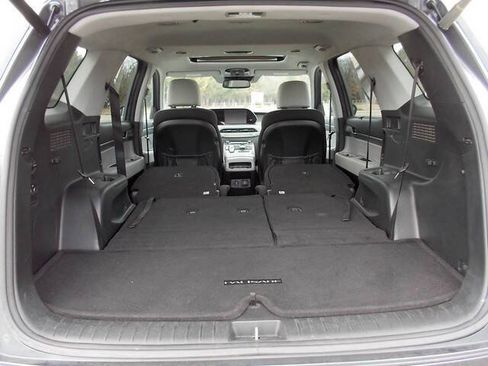 Used 2020 Hyundai Palisade SEL w/ Convenience Package FWD image 16