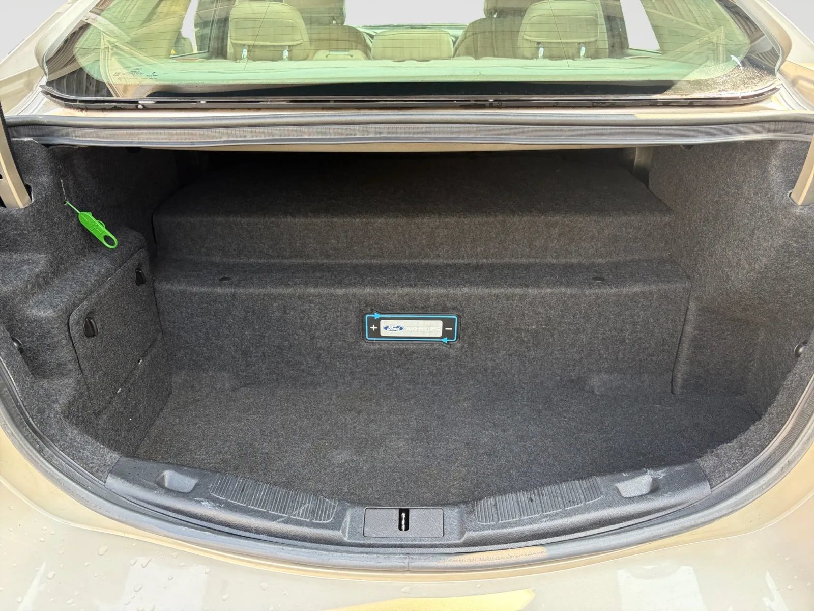 Used 2017 Ford Fusion Energi SE FWD image 16