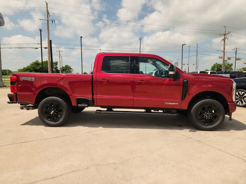 New 2026 Ford F250 4x4 Crew Cab Super Duty image 7