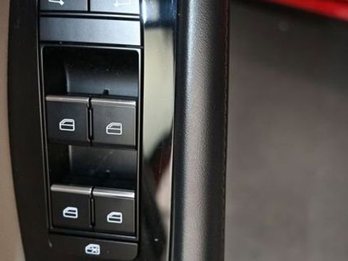 Used 2025 MAZDA MAZDA3 s image 12