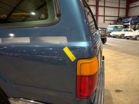 Used 1991 Toyota 4Runner SR5 AWD/4WD image 29