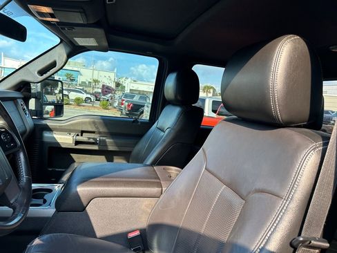 Used 2016 Ford F250 Lariat w/ Lariat Ultimate Package image 9