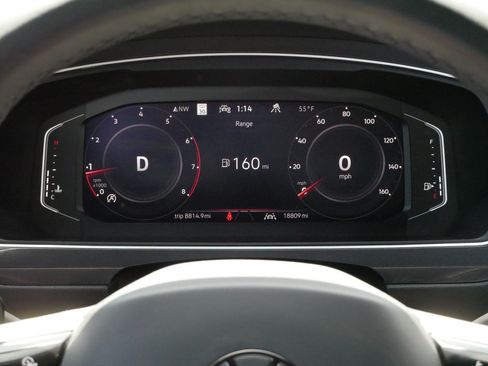 Used 2024 Volkswagen Tiguan SEL R-Line w/ MDO Package, Two-Row AWD/4WD image 21
