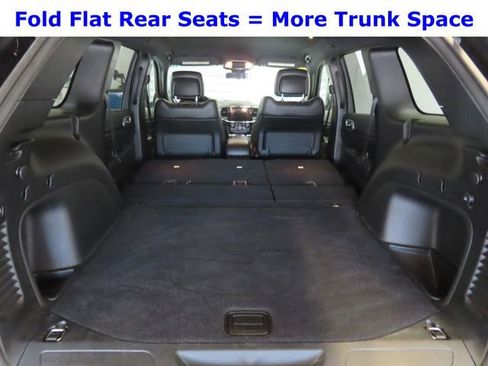 Used 2021 Jeep Grand Cherokee Laredo X RWD image 31