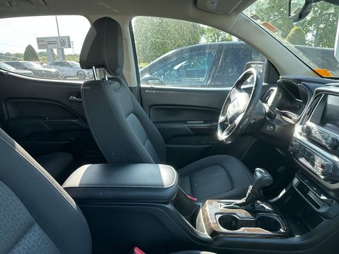 Used 2018 GMC Canyon SLE w/ SLE Convenience Package image 10