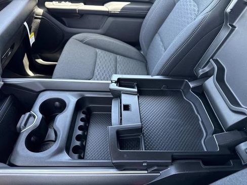 New 2026 RAM 1500 4x4 Crew Cab image 30