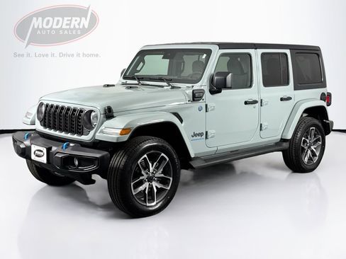 Used 2024 Jeep Wrangler Unlimited w/ Convenience Group image 1