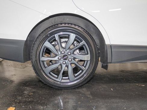 Certified 2022 Chevrolet Equinox RS w/ RS Leather Package image 9