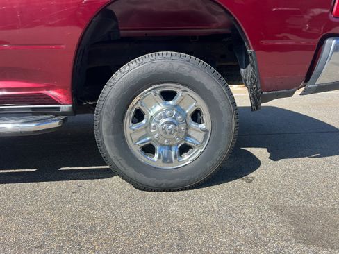 Used 2022 RAM 2500 Big Horn AWD/4WD image 9