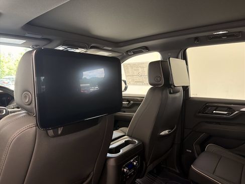 Used 2026 GMC Yukon Elevation w/ Elevation Premium Package AWD/4WD image 69