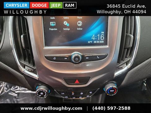 Used 2018 Chevrolet Cruze LT FWD image 20