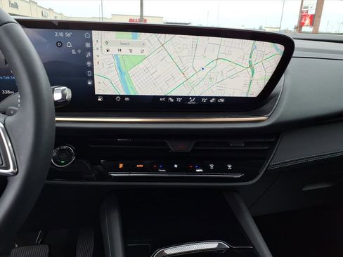 Used 2025 Buick Envision Avenir image 13