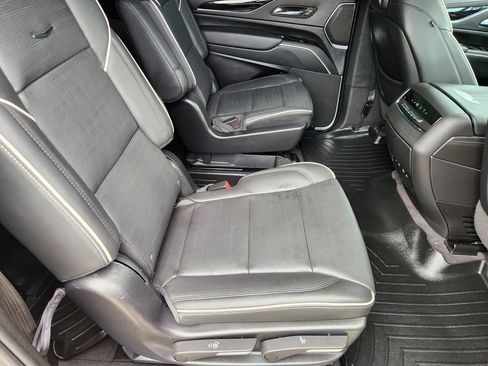 Used 2023 Cadillac Escalade ESV Sport w/ Touring Package RWD image 31