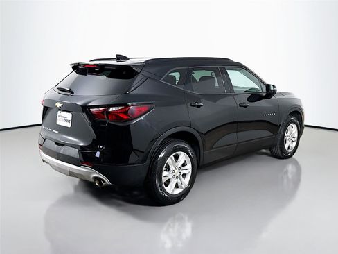 Used 2022 Chevrolet Blazer LT image 9