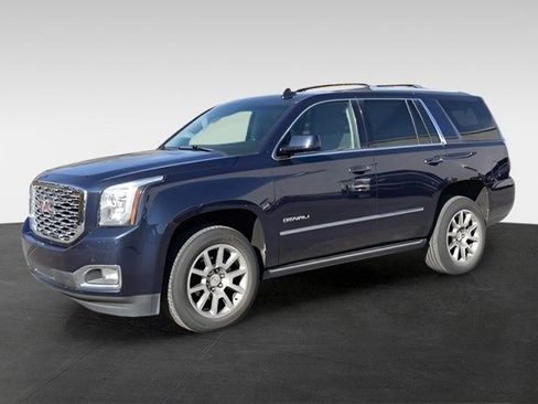 Used 2018 GMC Yukon Denali image 4