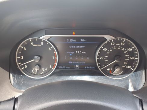 Used 2024 Nissan Altima 2.5 SV FWD image 29