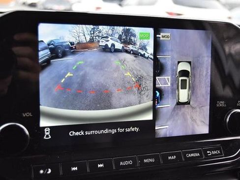 Certified 2023 Nissan Pathfinder SL image 13