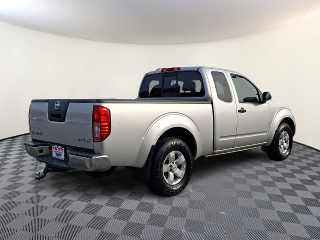 Used 2010 Nissan Frontier SE w/ SE Value Truck Pkg AWD/4WD image 6