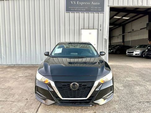 Used 2021 Nissan Sentra SV image 2