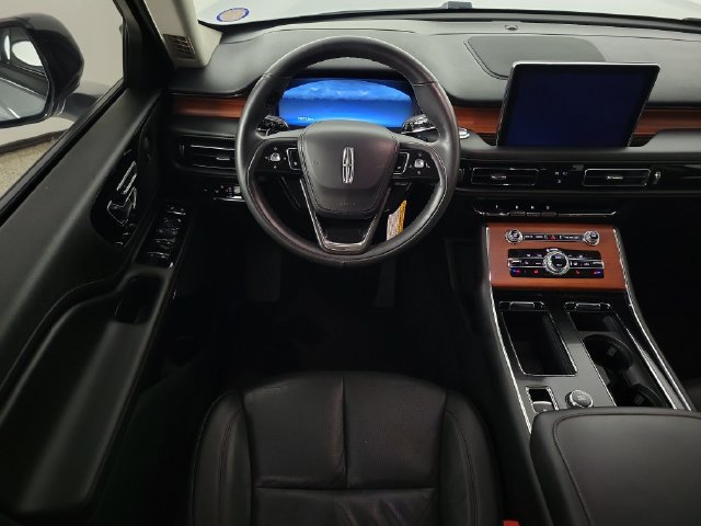 Used 2024 Lincoln Aviator Reserve w/ Jet Package RWD image 10