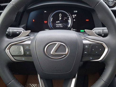 Used 2023 Lexus RZ 450e Premium image 20