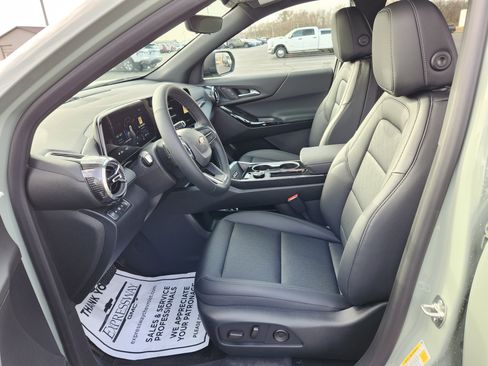New 2026 Chevrolet Equinox LT w/ Convenience Package II image 9
